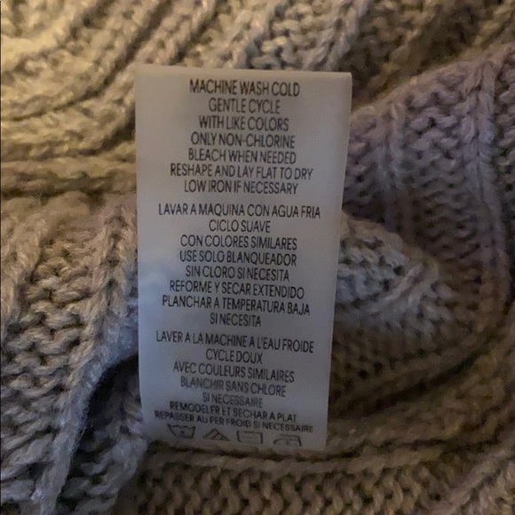 NWT Calvin Klein Sweater - Picture 5 of 5